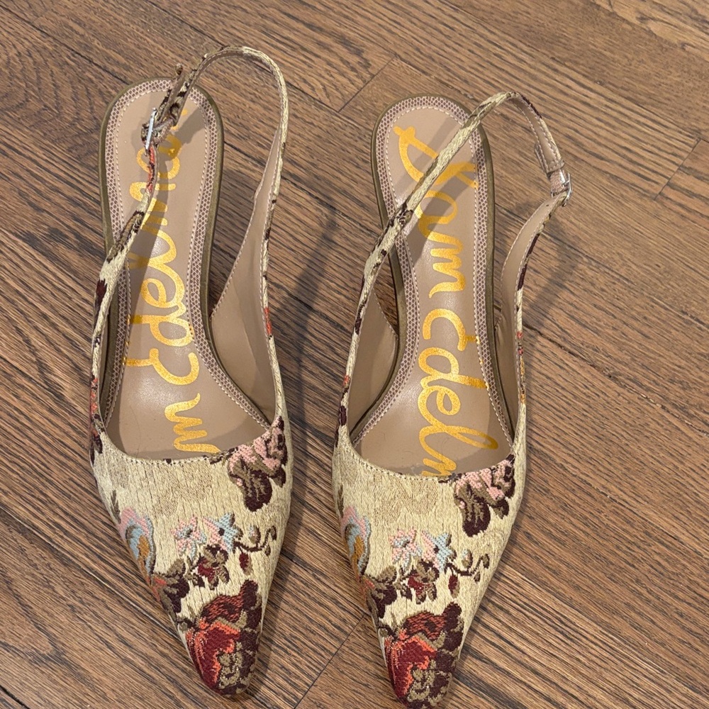 Sam Edelman Beige Floral Embroidered Slingback Heels. Worn Twice. Size 9